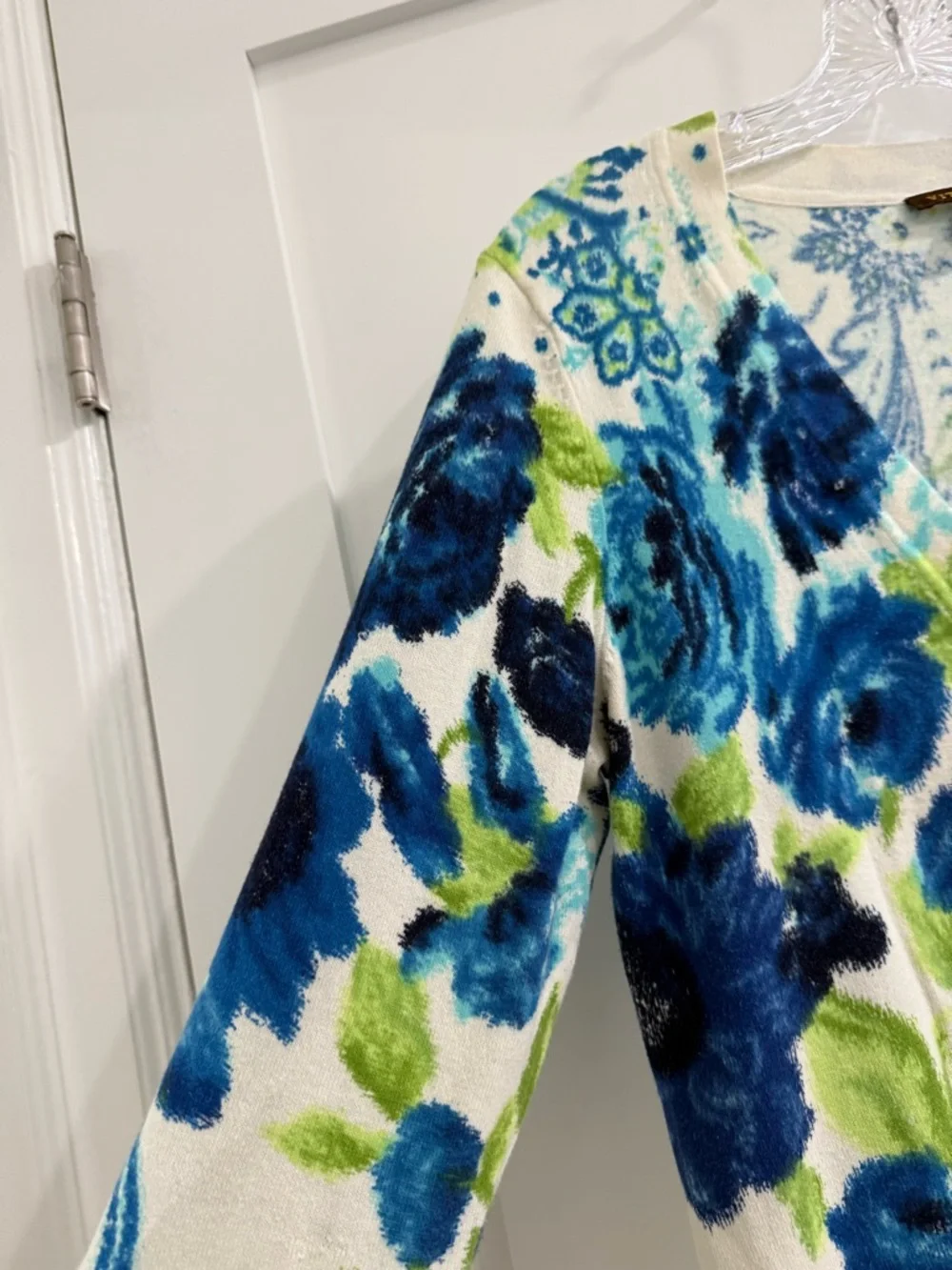 Vittadini multicolor floral / paisley cardigan (fair)